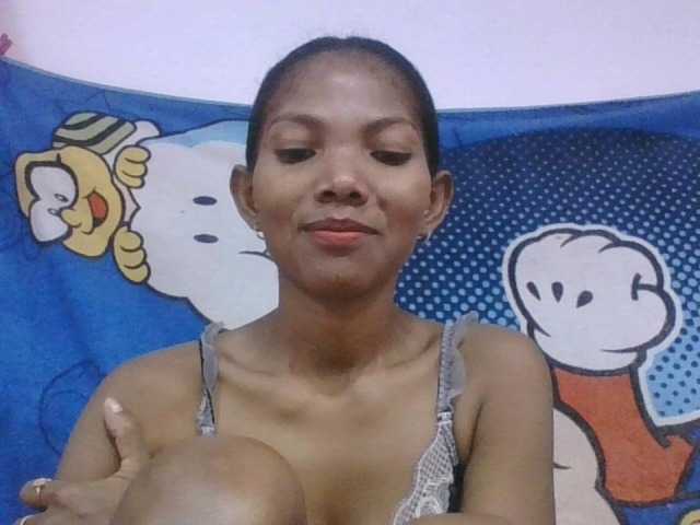 Lyah7a live cam on BongaCams
