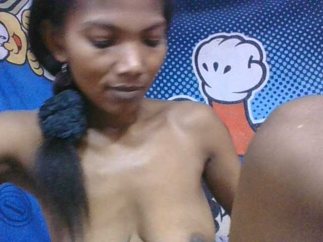 Lyah7a live cam on BongaCams