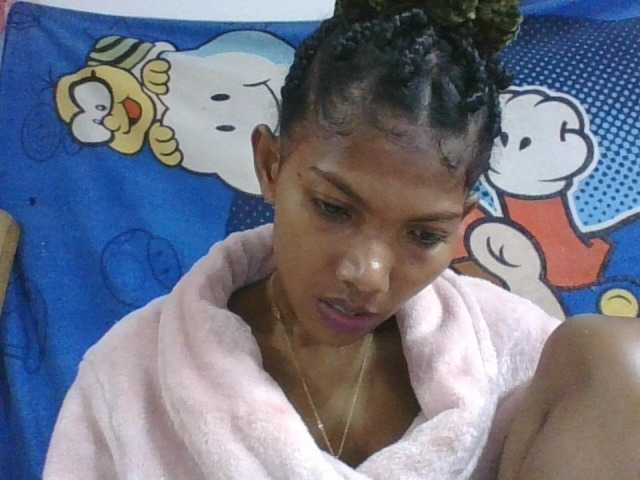 Lyah7a live webcam show