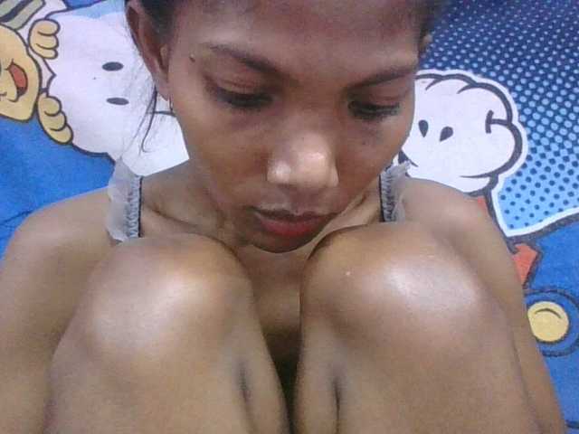 Lyah7a live cam on BongaCams