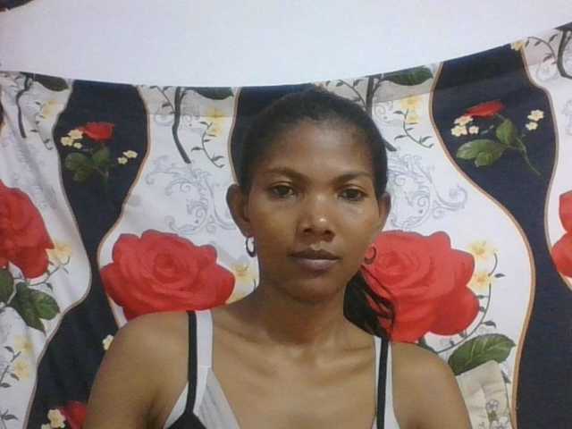 Lyah7a live cam on BongaCams