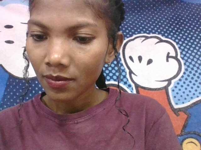 Lyah7a live cam on BongaCams