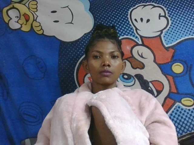 Lyah7a live cam on BongaCams