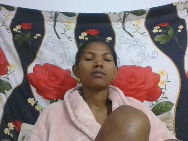 Lyah7a live cam on BongaCams