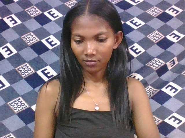 Lyah7a's BongaCams show and profile