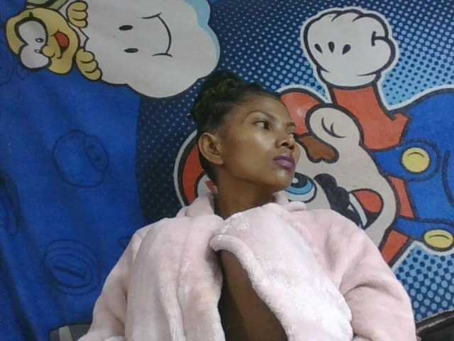 Lyah7a live webcam show