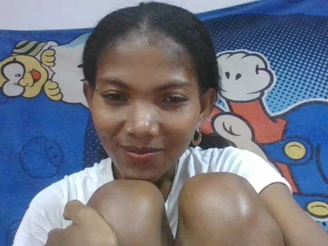 Lyah7a live cam on BongaCams