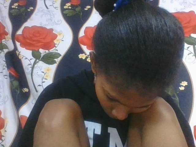 Lyah7a live cam on BongaCams