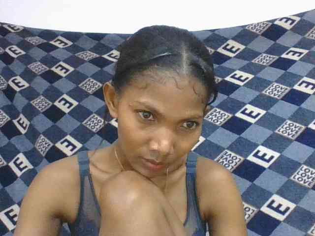 Lyah7a Sex Cam Show