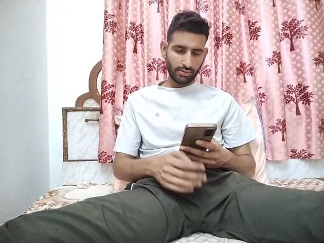 bigcockboy2580 — live male cam