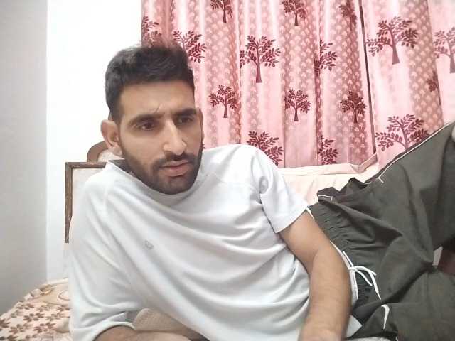 bigcockboy2580 — live male cam