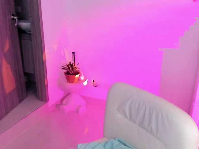 Rosth1 live cam on BongaCams