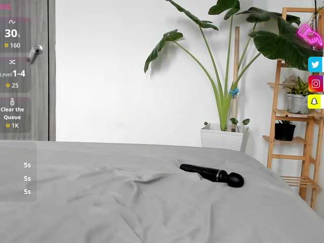 Rossvelvet11 live cam preview