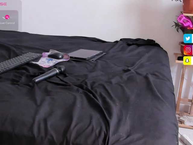 Rosth1 live webcam show