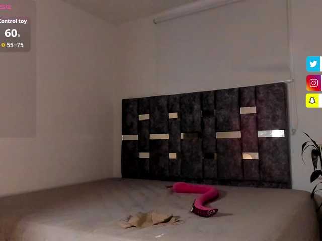 Rosth1's BongaCams show and profile