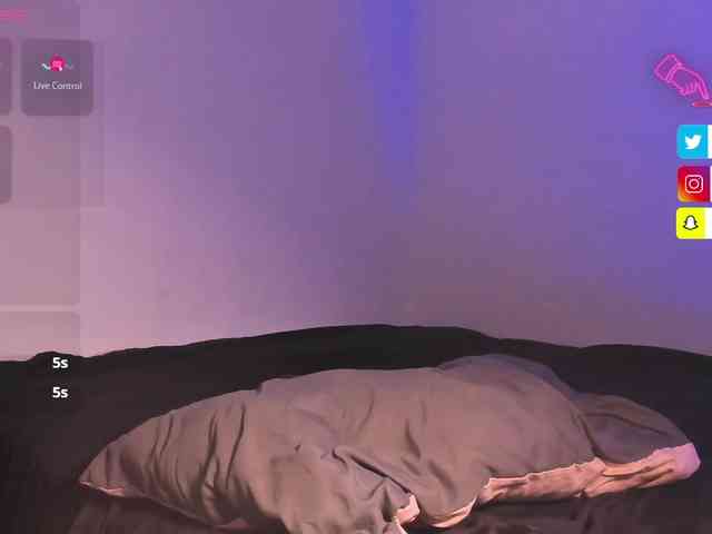 Rossvelvet11 webcam