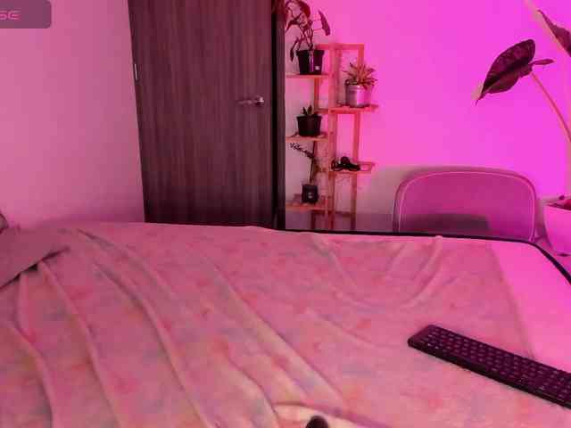 Rossvelvet11 webcam