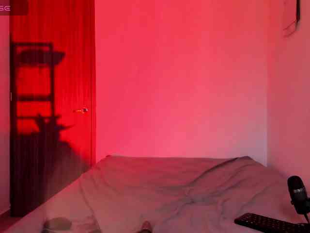 Rossvelvet11 webcam