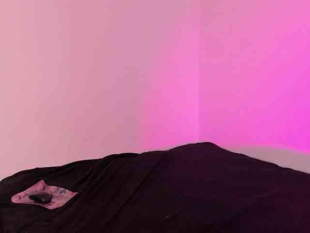 Rossvelvet11 webcam