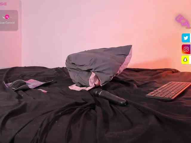 Rossvelvet11 webcam