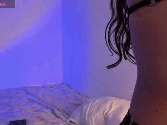 Rossvelvet11 webcam