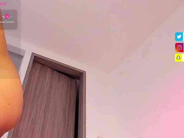 Rosth1 Live Webcam on BongaCams