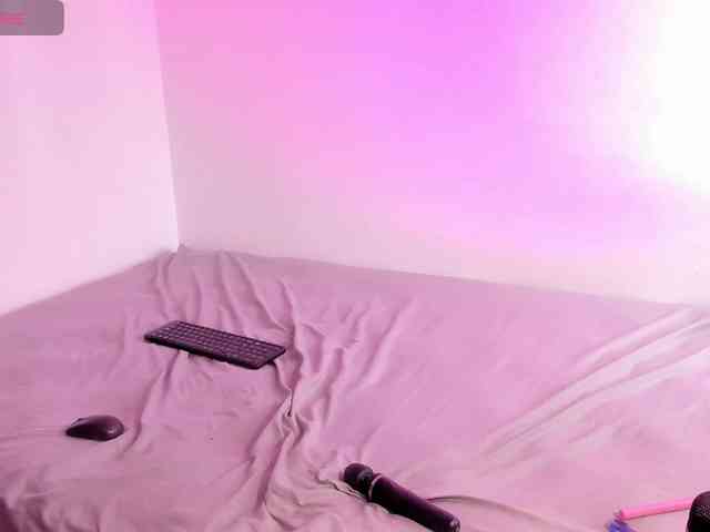Rosth1 Live Webcam on BongaCams
