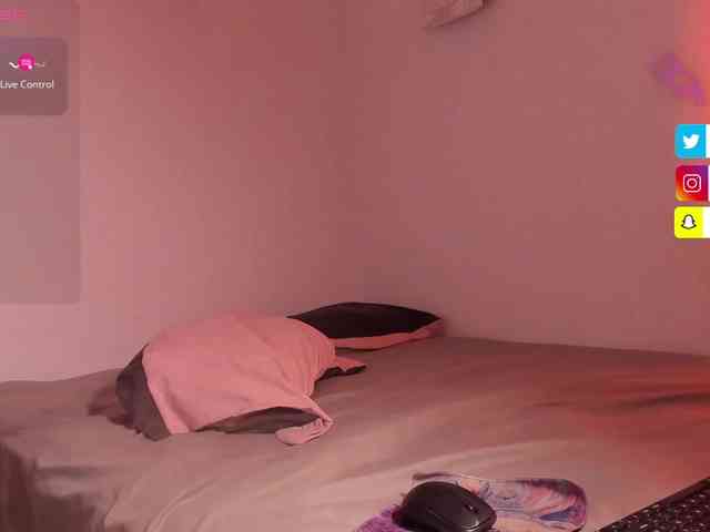 Rossvelvet11 webcam