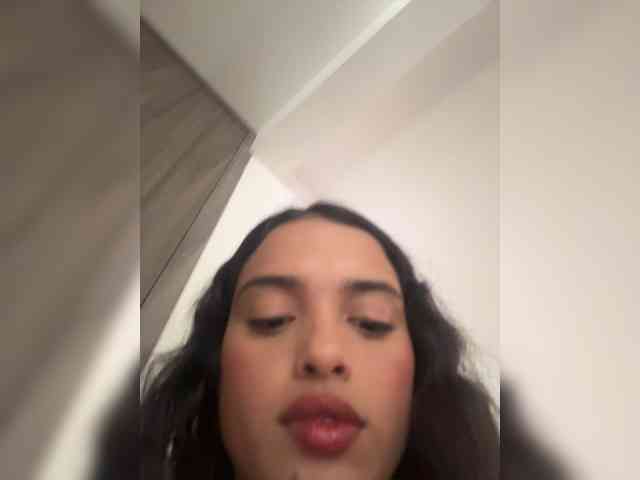 Rossvelvet11 webcam