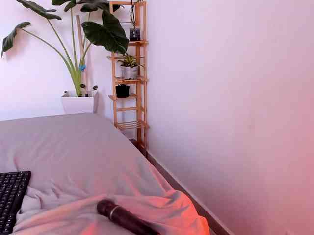 Rossvelvet11 webcam