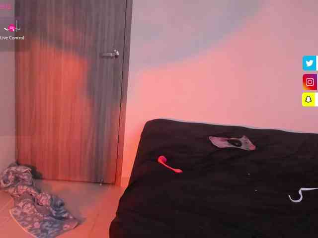 Rossvelvet11 webcam