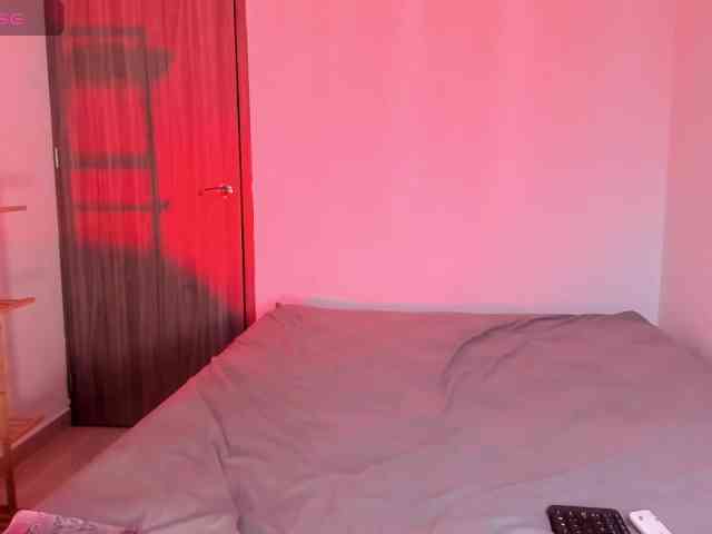 Rossvelvet11 webcam