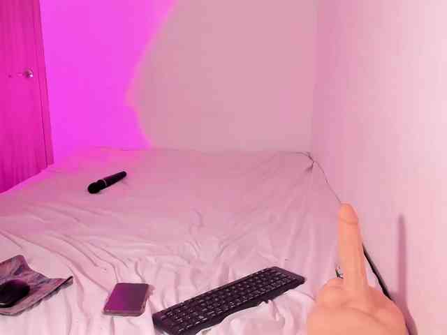 Rossvelvet11 webcam