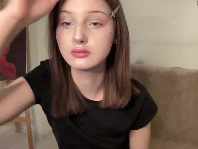QueenRin live cam