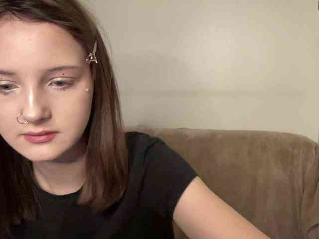 QueenRin webcam