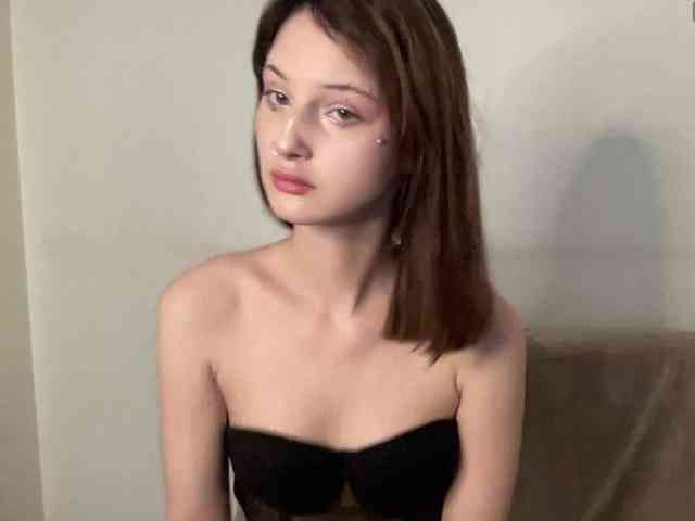 QueenRin webcam