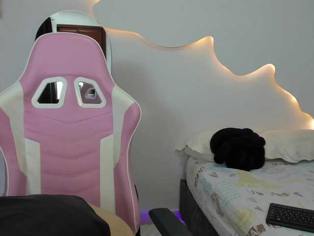 Daliascoth live cam on BongaCams