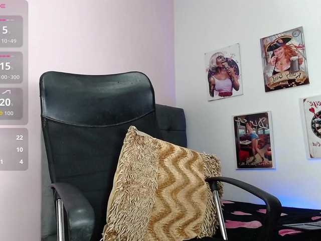 nicole-bigboobs live cam on BongaCams