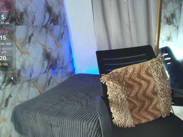 nicole-bigboobs's BongaCams show and profile