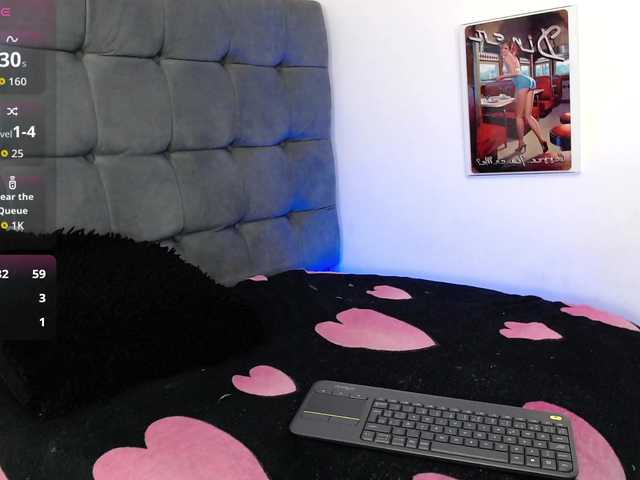 nicole-bigboobs live cam on BongaCams