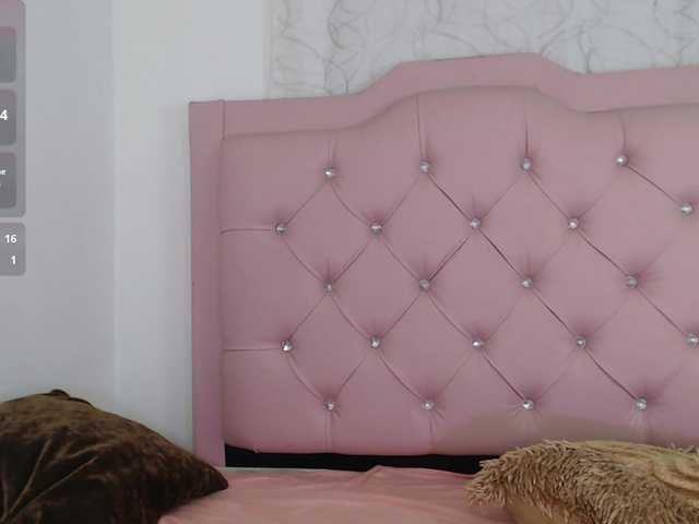nicole-bigboobs live cam on BongaCams