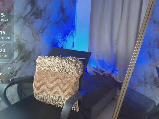 Preview of nicole-bigboobs