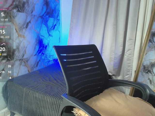 nicole-bigboobs's BongaCams show and profile