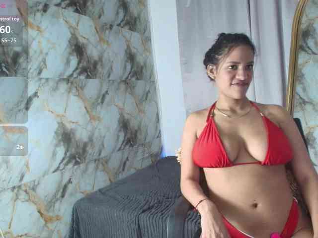 nicole-bigboobs