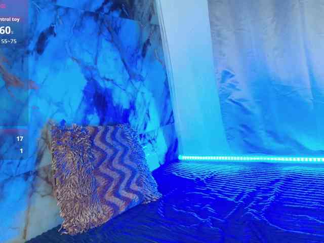 nicole-bigboobs webcam