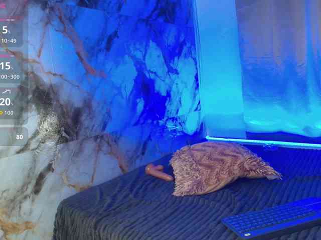 nicole-bigboobs webcam