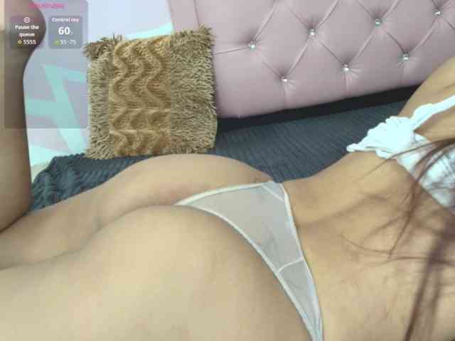 nicole-bigboobs