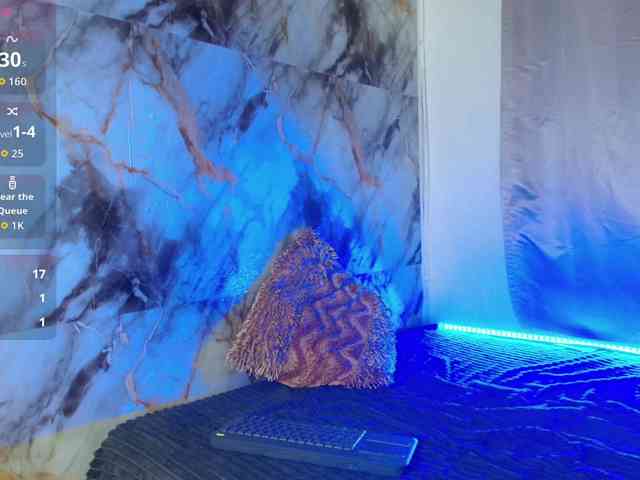 nicole-bigboobs webcam