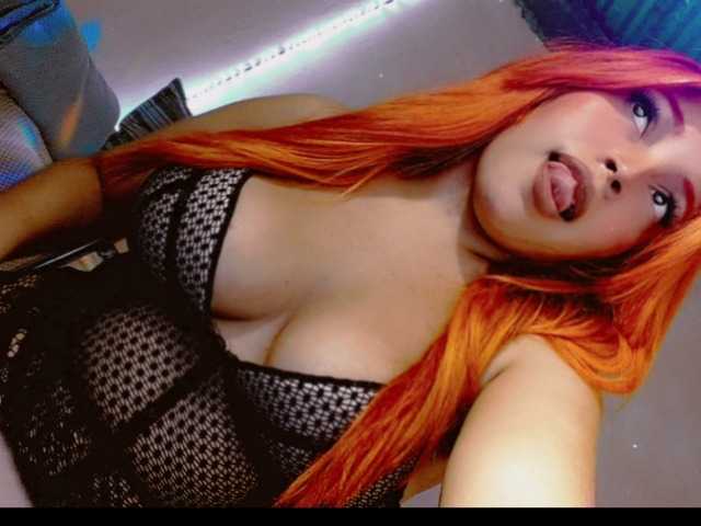 ZunaraOfficial1 live cam on BongaCams