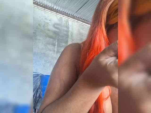 ZunaraOfficial1 webcam